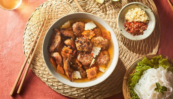 Bếp Nhà Mộc - Bún Chả, Bò Kho & Cơm Chiên Cua Ghẹ - 1A Phước Huệ