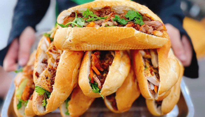 TIỆM NHÀ NA - BÁNH MÌ & XÔI MẶN