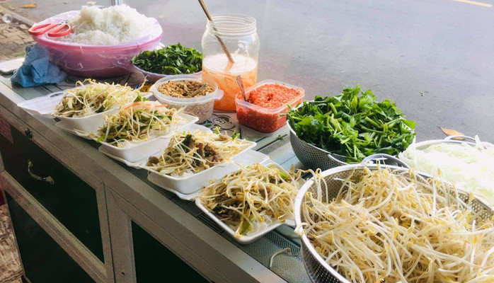 Quán Ăn NaNa - Bún Thịt Xào, Bánh Ướt & Bánh Hỏi - Chợ Mỹ Ngãi