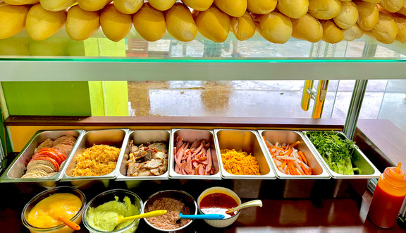 Bánh Mì Hạ Long & Bánh Mì Sài Gòn Bơ Cốm - Chung Cư Sunrise