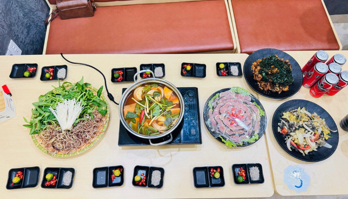 BẾP MẸ EM - CƠM NIÊU, LẨU & MÓN NHẬU - Đình Thôn