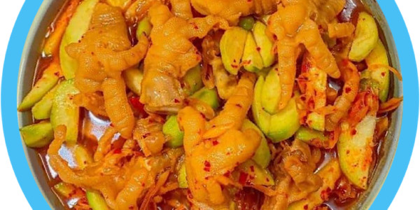 Chân Gà Núp Hẻm - Mẹ Bom