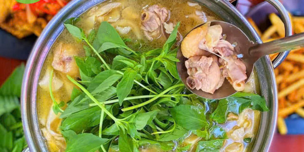 Lẩu Gà Lá É - Đặc Sản Phú Yên - 70 Quán Nam