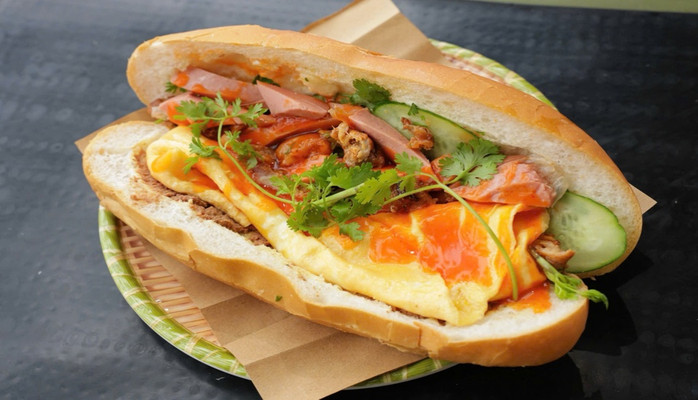 Bánh Mì Ròn Rụm - Đồ Ăn - Vân Trại Nam Sơn
