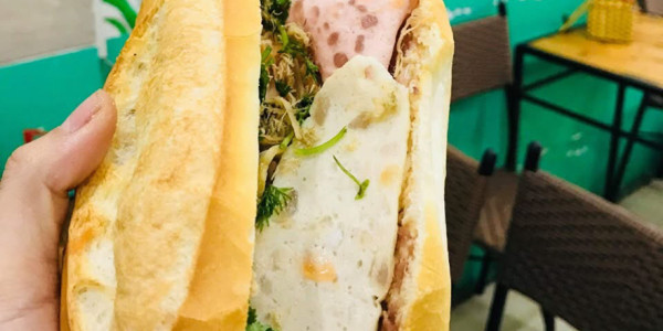 Bánh Mì Hương Lan - Nước Ép - Thành Công