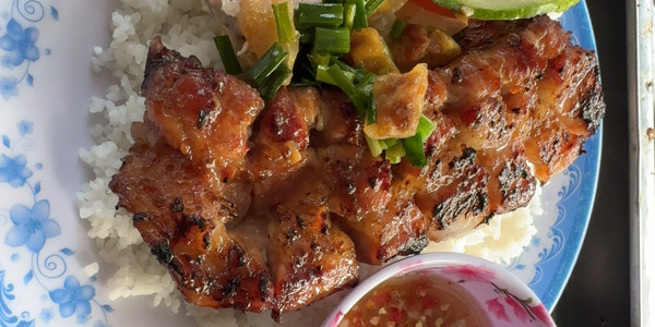 Cơm Tấm CÔ HOA