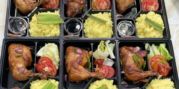 Bánh Ướt Lòng Gà - Cơm Gà Ta (Nhiên Nhiên)