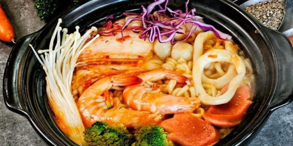 Mỳ Cay & Ăn Vặt - QFood