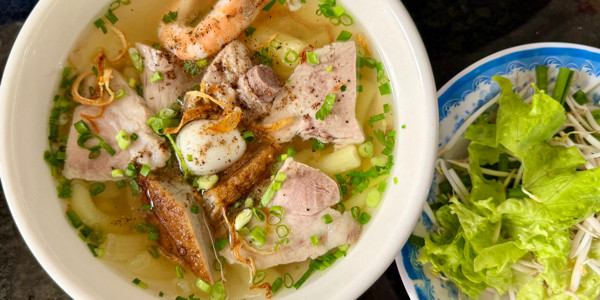 Bánh Canh Bột Gạo Cắt Hồng - Lý Thường Kiệt