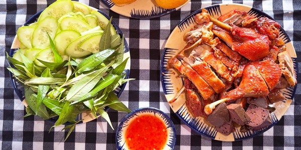 Cơm Vịt Xá Xíu Nướng Ngói Thiên Duy - Tôn Đức Thắng