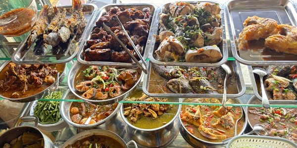 Cơm Mẹ An - Nguyễn Văn Linh