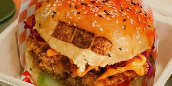 HUS - Burger & Coffee - Nguyễn Phi Khanh