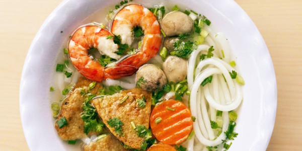 Tâm À - Bánh Canh Chả Cá & Nui