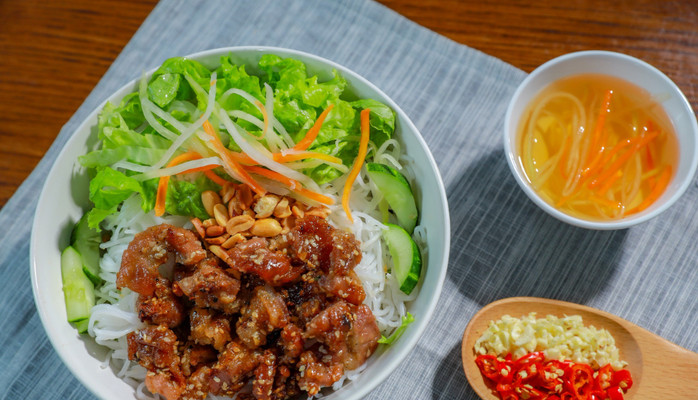 Hồng Phát - Bún Thịt Nướng - 24/5 Nguyễn Huỳnh Đức