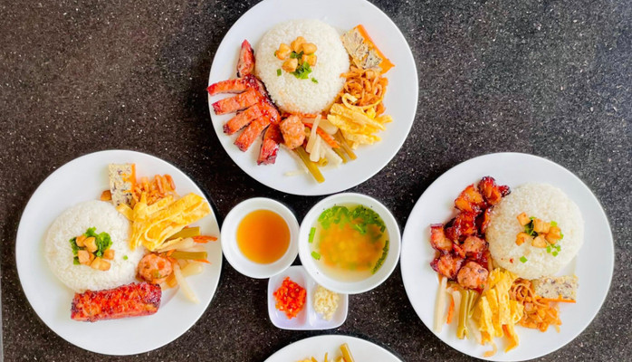 Huỳnh Đức Restaurant - Bít Tết, Bò Kho - Ngô Thì Nhậm