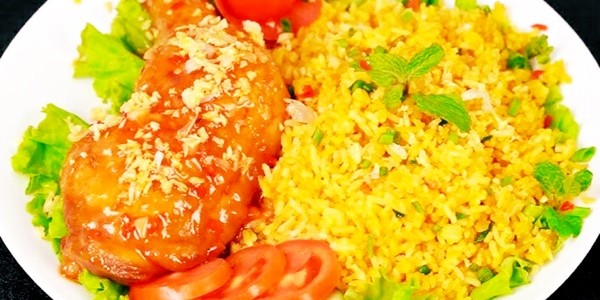 Cơm Gà Xối Mỡ 77 - Đường 11