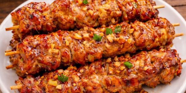 Quán Cơm Thế Anh - Cơm Chiên Gà Xối Mỡ & Sườn Cốt Lết