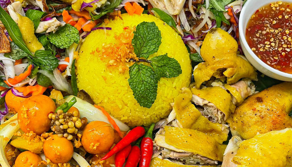 Cô Hai - Cơm Gà Mắm Gừng