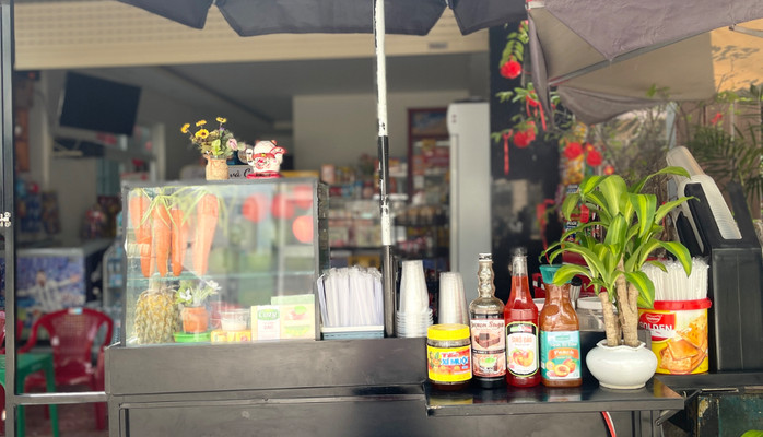 77 COFFEE - Cà Phê & Nước Ép Trái Cây - 17 Ngô Gia Tự