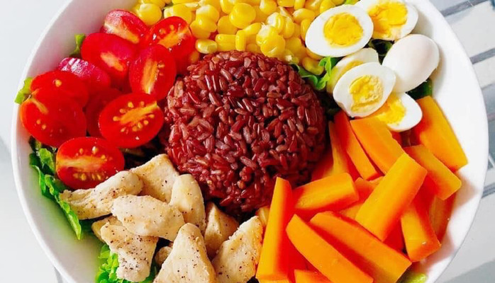Bếp Eatclean - Cơm Gà Gạo Lứt - 18C/33/358 Đà Nẵng