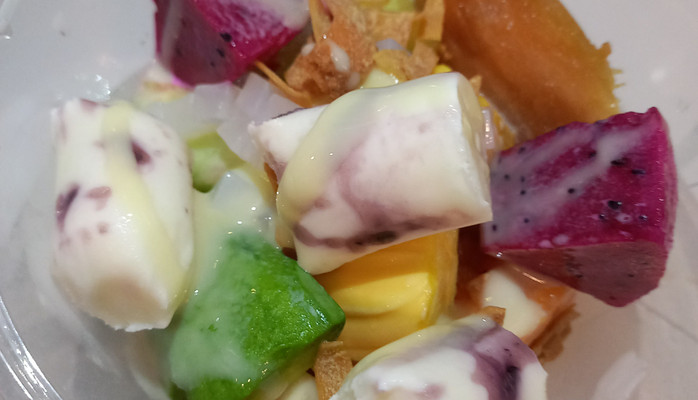 TIỆM NHÀ BỐI - TRÁI CÂY TÔ, SINH TỐ & NƯỚC ÉP - Ngô Y Linh