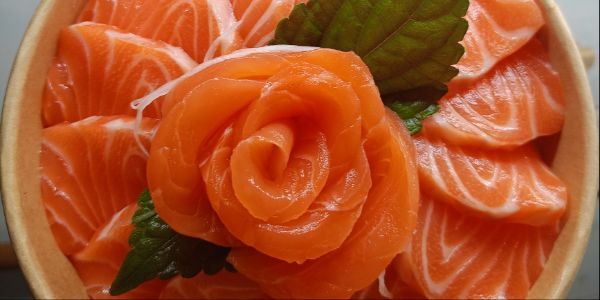 Cá Hồi Sashimi - Sushi T&T