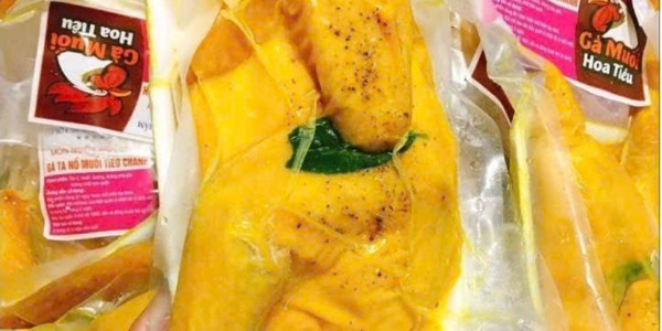 Gà Ủ Muối Hạnh Ỉn