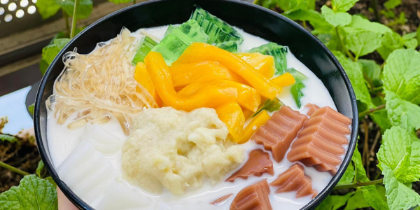 Bánh Trôi Tàu & Chè Bốn Mùa - 84 Phố Mai Động