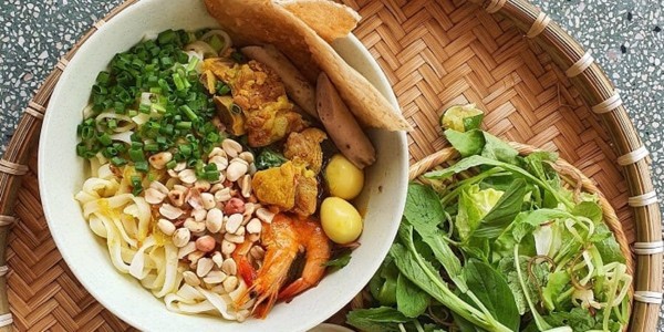 Má Tám - Mì Quảng - Nguyễn Hữu Cảnh