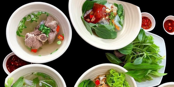 Tiệm Phở Treo Tới 2h Sáng - 109 Thái Nguyên