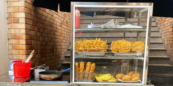 Chè Truyền Thống - Bánh Chuối Chiên