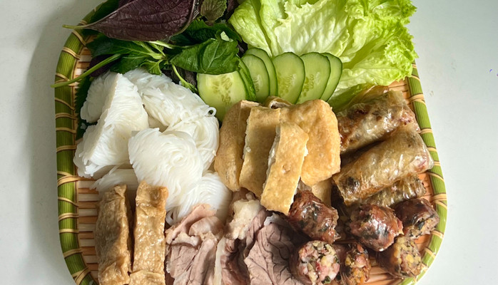 Bún Đậu Mắm Tôm Cô Út