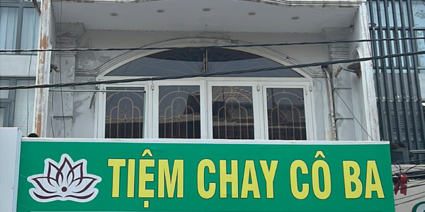 TIỆM CHAY CÔ BA