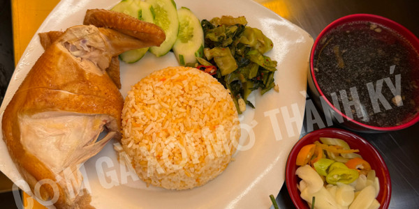 Cơm Gà Xối Mỡ Thành Ký