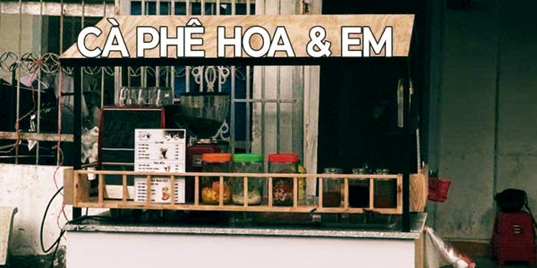 Tiệm Cà Phê Hoa Và Em
