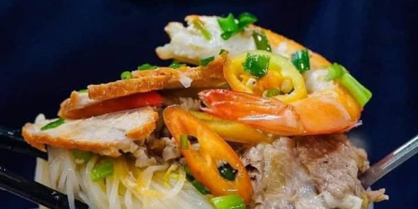 HỦ TIẾU THANH THỦY - Tô Vĩnh Diện