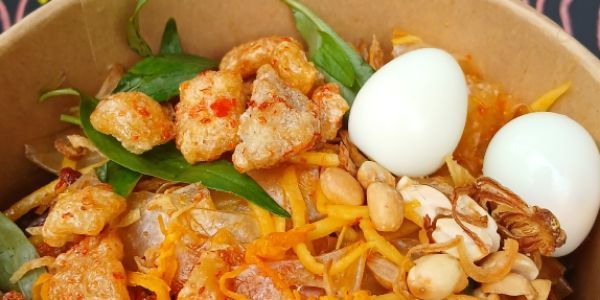 Mì Trộn & Bánh Tráng Trộn - AnhTea