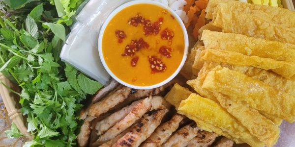 Nem Nướng Nha Trang Ngọc Hạnh - Phan Đình Giót