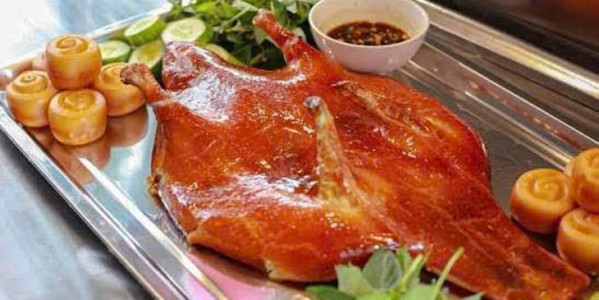 Vịt Quay Da Giòn Tư Hoàng