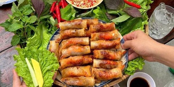 Cơm Gà Phú Yên Cô Thu - Nguyễn Đức Cảnh