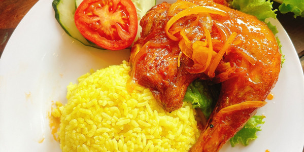 Chè Sầu Thái - Cơm Gà Khang Nhiên