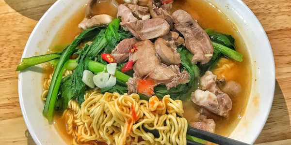 Quán Mì Tim Cật Chua Cay - Cơm Gà & Mì Xào