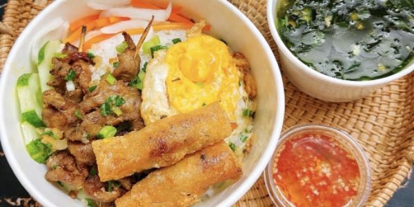 Tấm Thơm Phố - Cơm Tấm Thịt Xiên - Tô Hiến Thành