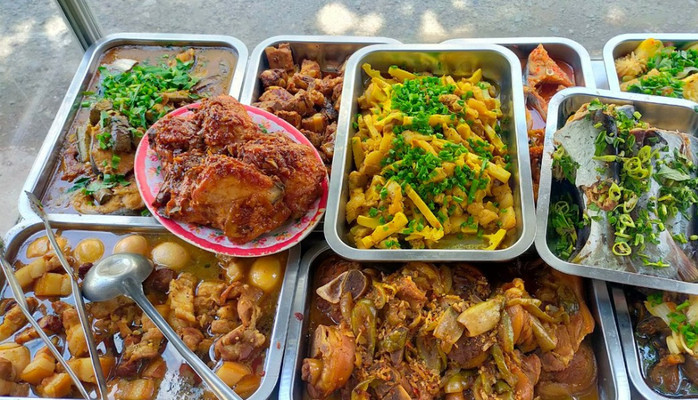 Cơm 58 - Cơm & Nước - 58 Hoàng Hoa Thám