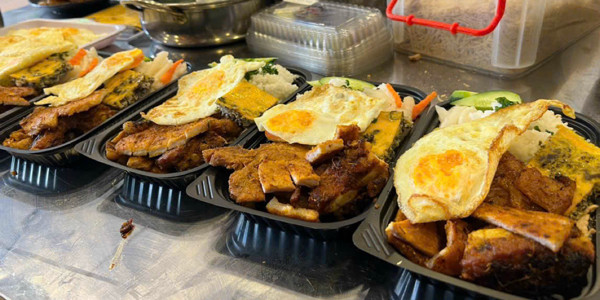 Mama’s Kitchen - Cơm Sườn Bẹ Nướng & Đồ Ăn Vặt - Lê Hồng Phong