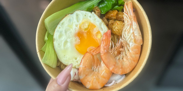 Ăn Vặt Bé Na - Lê Trọng Tấn