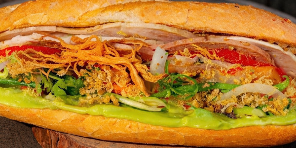 Bánh Mì Lụa Xíu - BƠ CỐM & Pate Xào