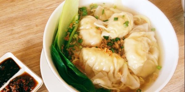 Liên Việt Ý - Dimsum, Hủ Tiếu Thập Cẩm & Mì Quảng - 11 Pasteur