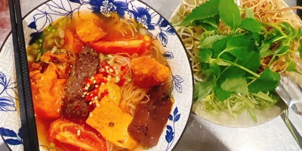 Quán Ăn Bé Sam - Thủ Khoa Huân