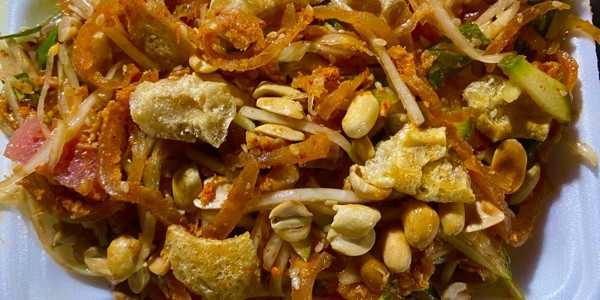 Ăn Vặt Tiến - Tré Trộn, Chân Gà & Tóp Trộn - 102 An Dương Vương
